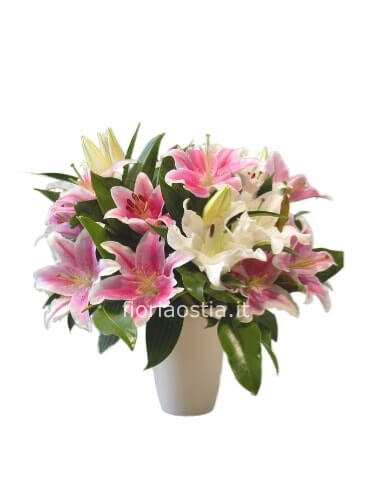 Bouquet  di gigli bianchi e rosa